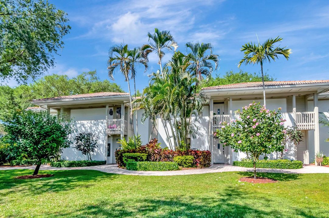 Recently Sold: $288,000 (2 beds, 2 baths, 1400 Square Feet)