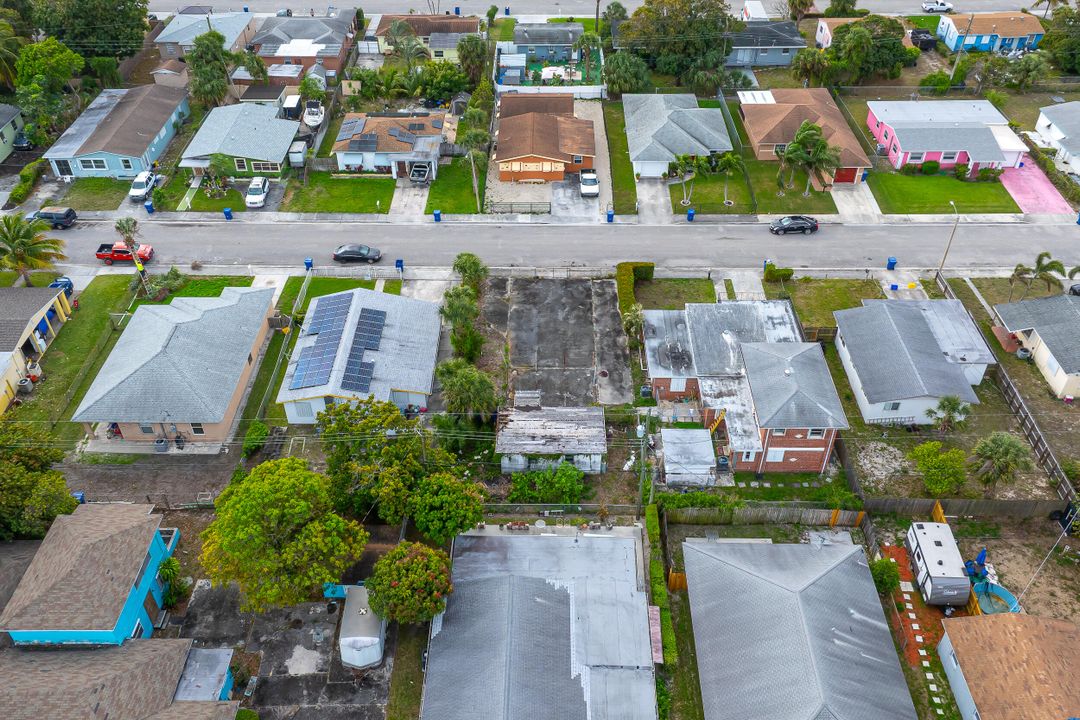 Active With Contract: $100,000 (0 beds, 0 baths, 0 Square Feet)