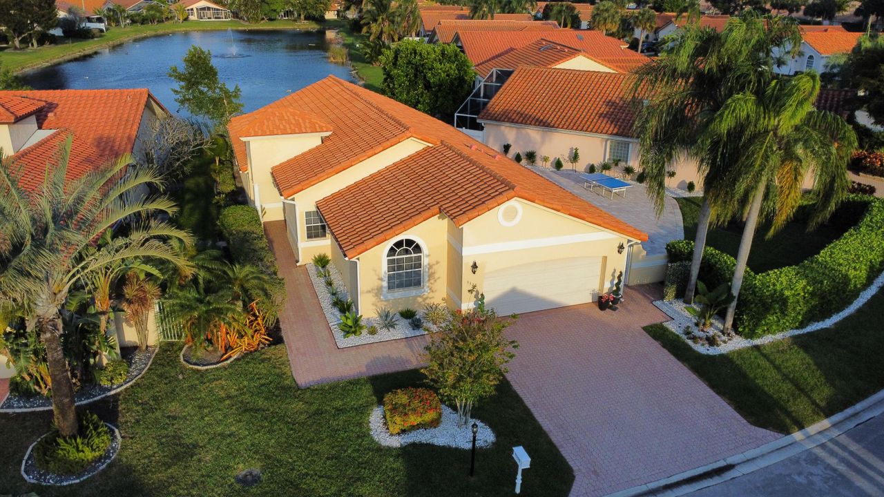 Recently Sold: $729,900 (3 beds, 2 baths, 2096 Square Feet)