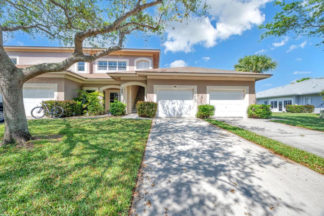 Недавно арендовано: $2,200 (2 спален, 2 ванн, 1437 Квадратных фут)