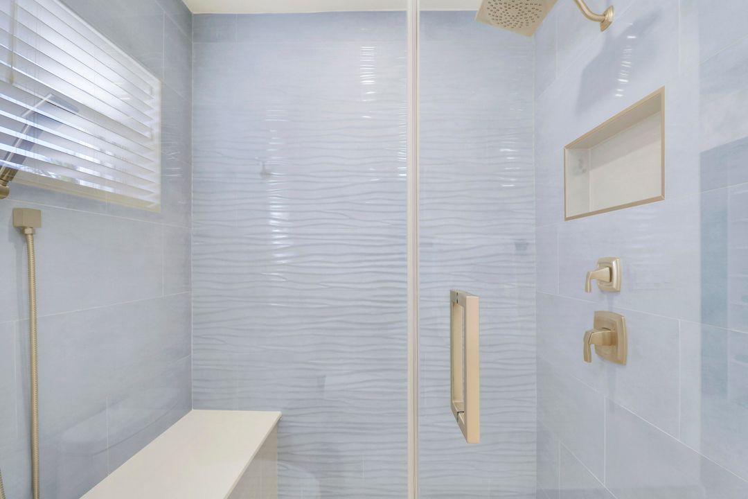 For Sale: $2,299,000 (4 beds, 2 baths, 2545 Square Feet)