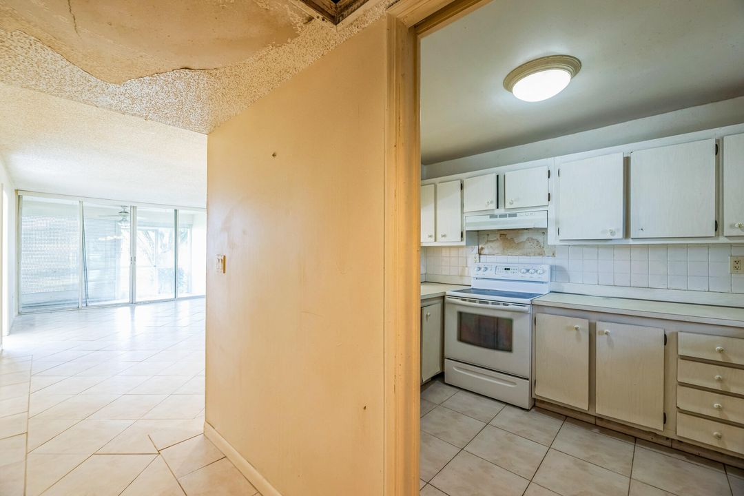 Active With Contract: $149,900 (2 beds, 2 baths, 1000 Square Feet)