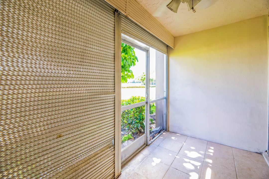 Active With Contract: $149,900 (2 beds, 2 baths, 1000 Square Feet)