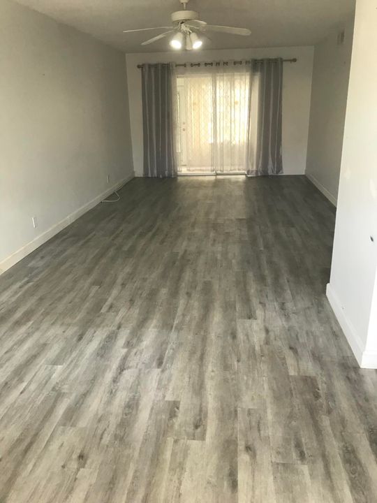 Recently Sold: $96,777 (1 beds, 1 baths, 624 Square Feet)