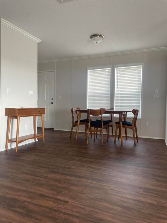 На продажу: $599,000 (2 спален, 2 ванн, 1174 Квадратных фут)