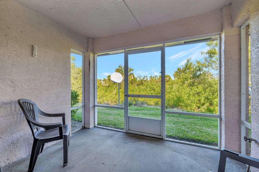 Под контрактом: $212,200 (2 спален, 2 ванн, 1230 Квадратных фут)