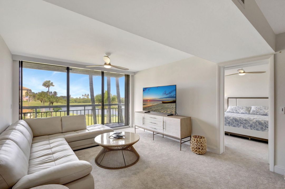 合同活跃: $7,500 (2 贝兹, 2 浴室, 1332 平方英尺)