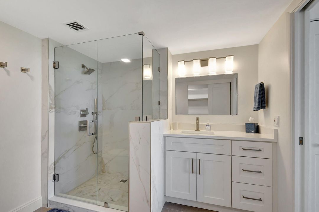 合同活跃: $7,500 (2 贝兹, 2 浴室, 1332 平方英尺)