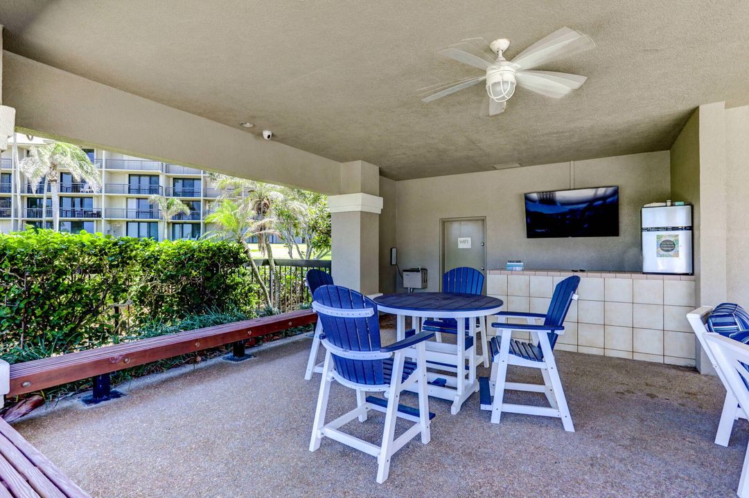 合同活跃: $7,500 (2 贝兹, 2 浴室, 1332 平方英尺)