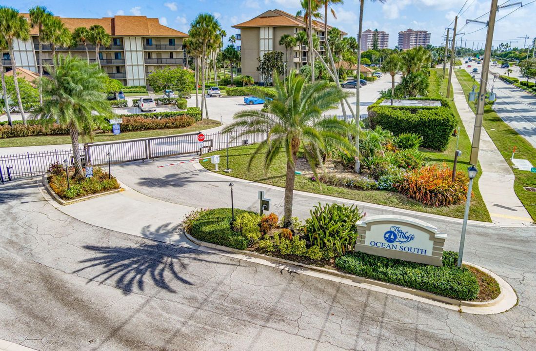 合同活跃: $7,500 (2 贝兹, 2 浴室, 1332 平方英尺)