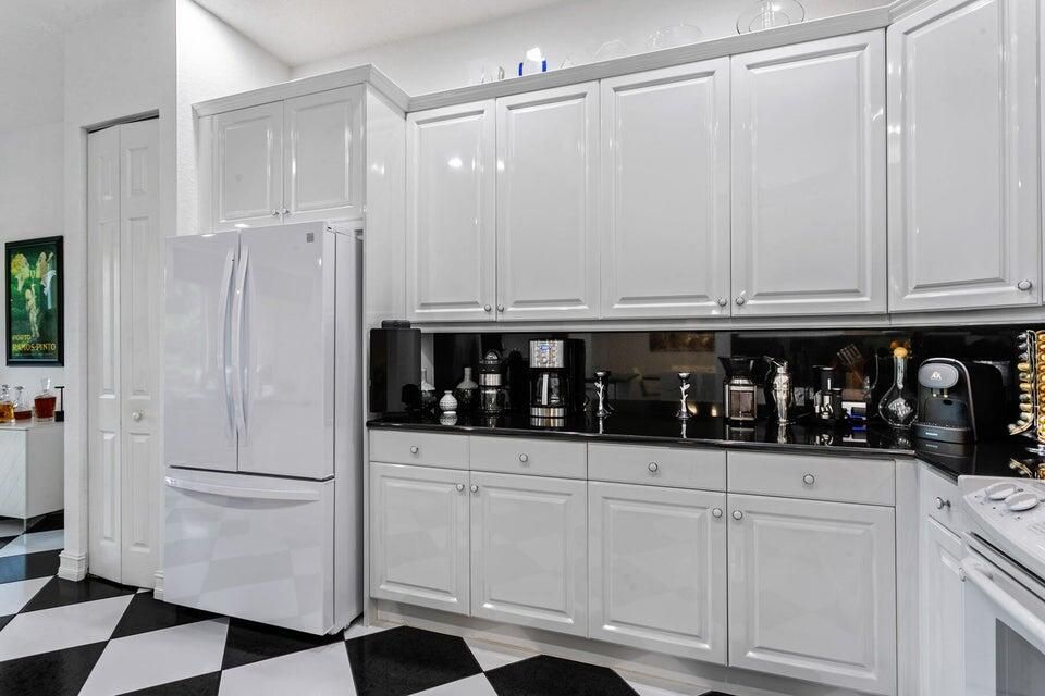 En Venta: $499,000 (3 camas, 2 baños, 1964 Pies cuadrados)