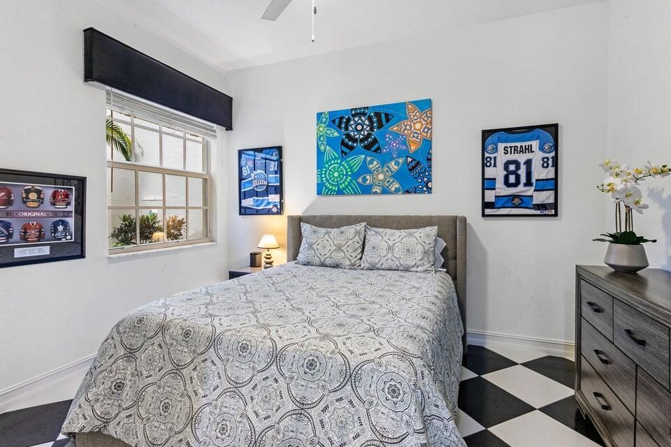 En Venta: $499,000 (3 camas, 2 baños, 1964 Pies cuadrados)