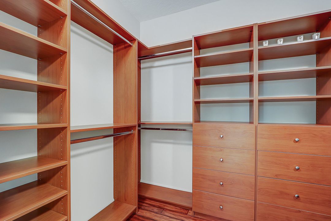 Active With Contract: $17,000 (3 beds, 3 baths, 2792 Square Feet)