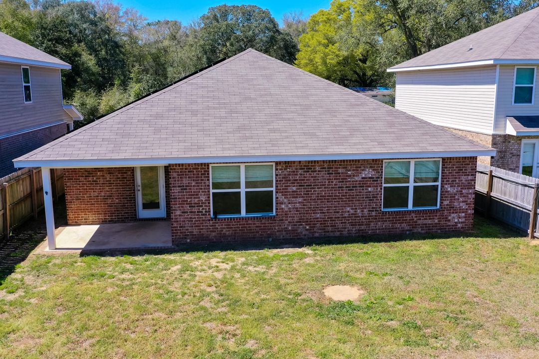 For Sale: $235,000 (4 beds, 2 baths, 1846 Square Feet)