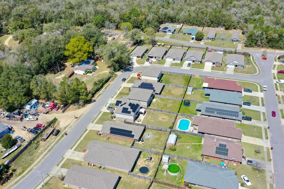 For Sale: $235,000 (4 beds, 2 baths, 1846 Square Feet)