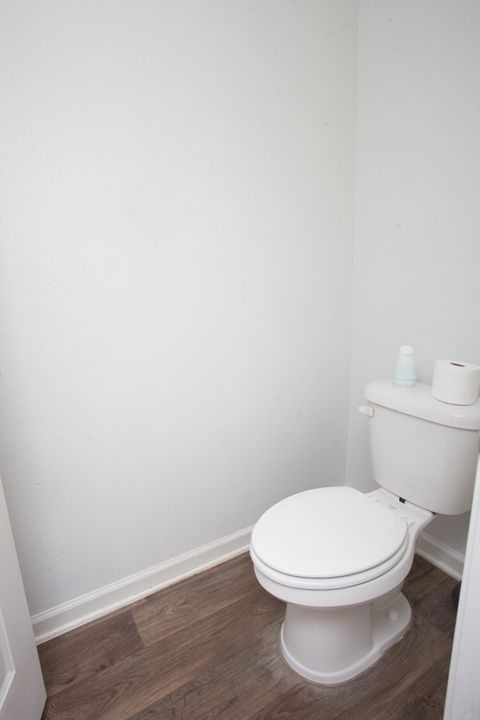 For Sale: $235,000 (4 beds, 2 baths, 1846 Square Feet)