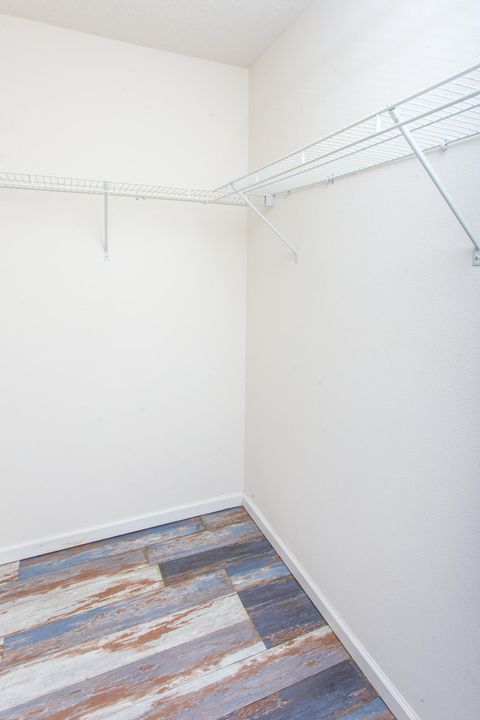 For Sale: $235,000 (4 beds, 2 baths, 1846 Square Feet)
