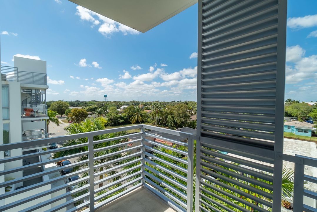 For Rent: $6,500 (1 beds, 1 baths, 710 Square Feet)