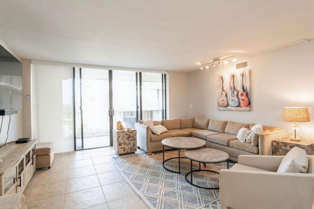 В аренду: $4,000 (2 спален, 2 ванн, 1476 Квадратных фут)