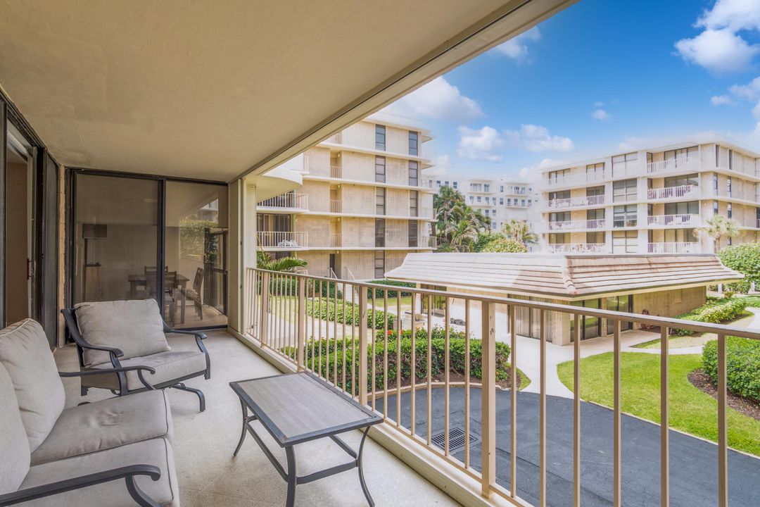 В аренду: $4,000 (2 спален, 2 ванн, 1476 Квадратных фут)