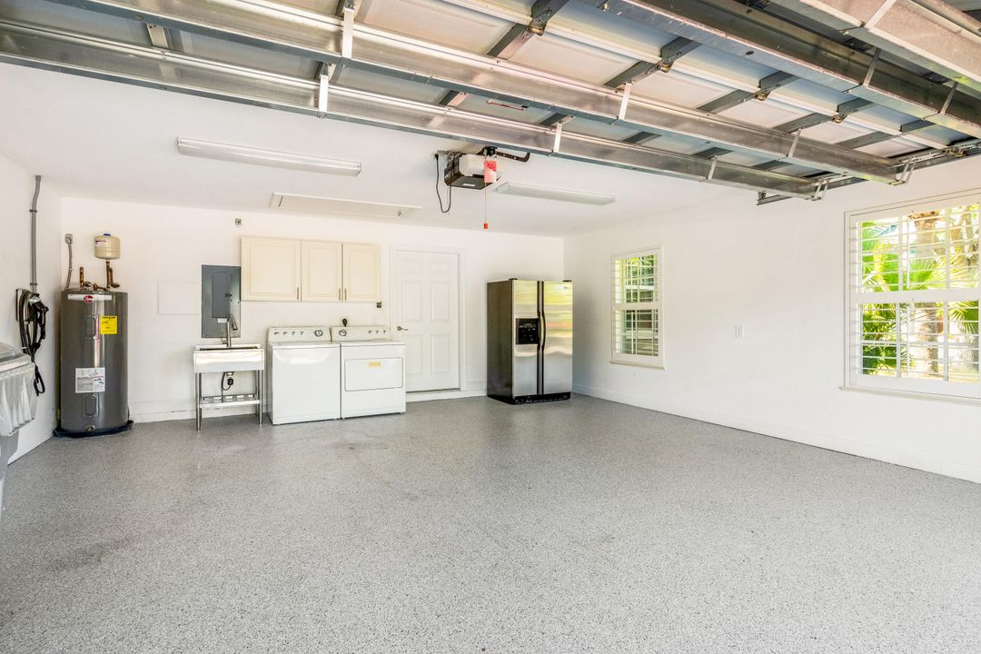 待售: $369,999 (2 贝兹, 2 浴室, 1235 平方英尺)