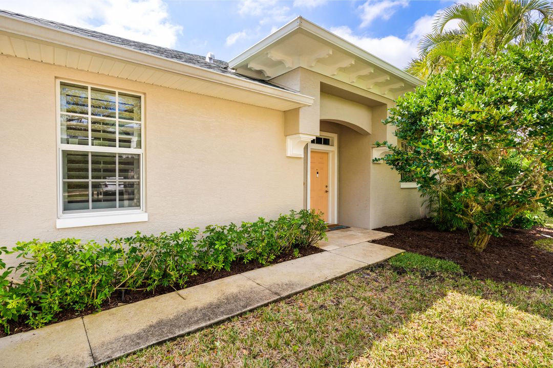 待售: $369,999 (2 贝兹, 2 浴室, 1235 平方英尺)