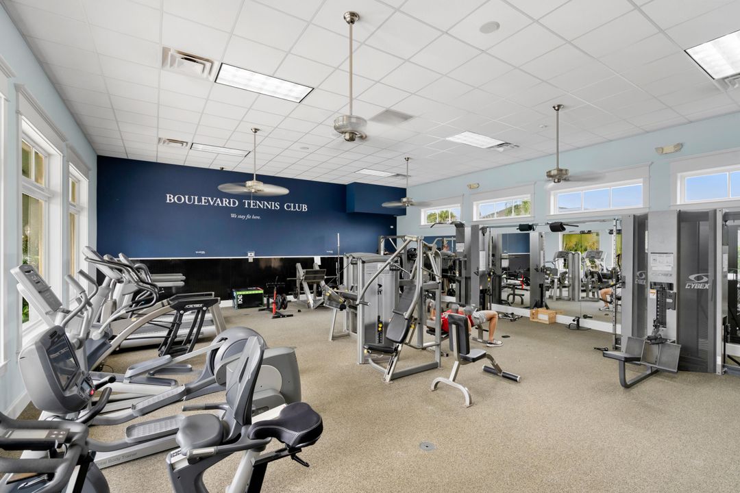 待售: $369,999 (2 贝兹, 2 浴室, 1235 平方英尺)