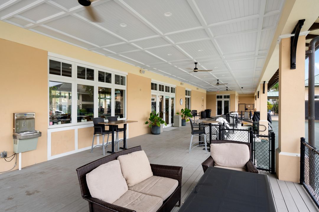 待售: $369,999 (2 贝兹, 2 浴室, 1235 平方英尺)