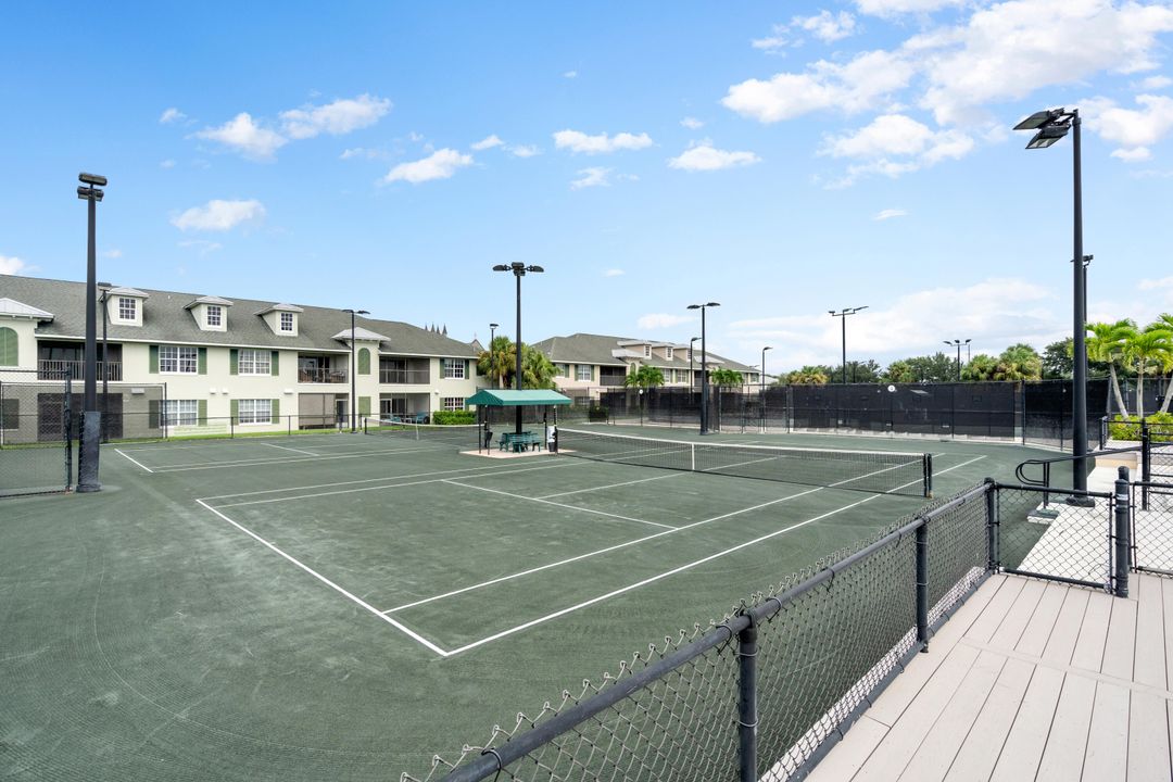 待售: $369,999 (2 贝兹, 2 浴室, 1235 平方英尺)