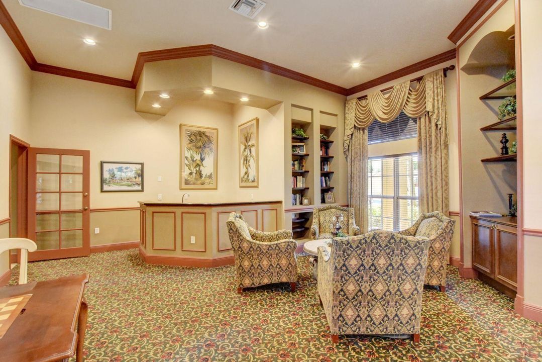 For Sale: $325,000 (3 beds, 2 baths, 1298 Square Feet)