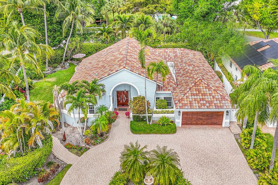 Недавно продано: $1,175,000 (4 спален, 3 ванн, 2467 Квадратных фут)