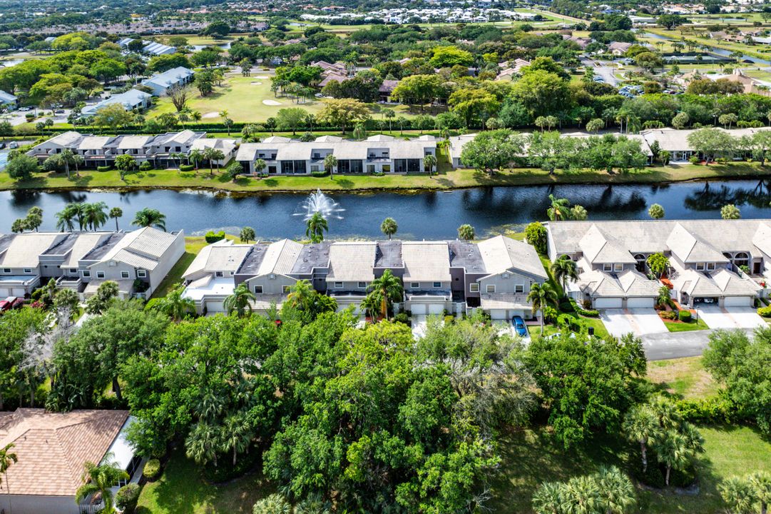 En Venta: $448,500 (3 camas, 2 baños, 1934 Pies cuadrados)