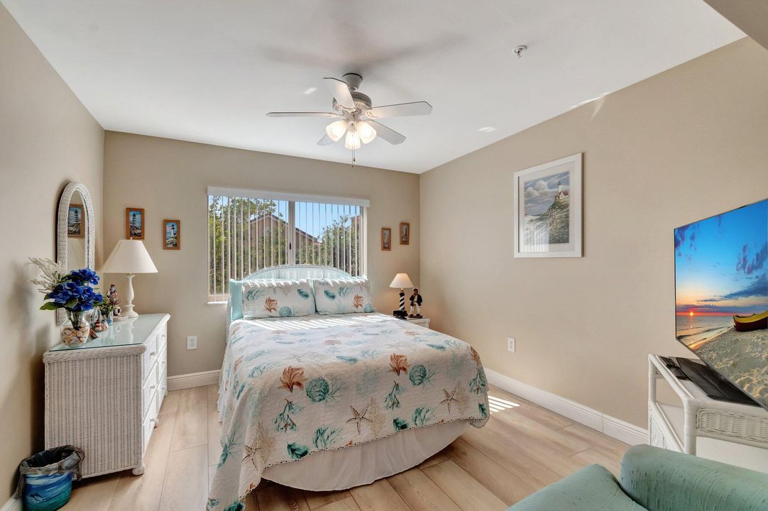 For Sale: $325,000 (3 beds, 2 baths, 1298 Square Feet)