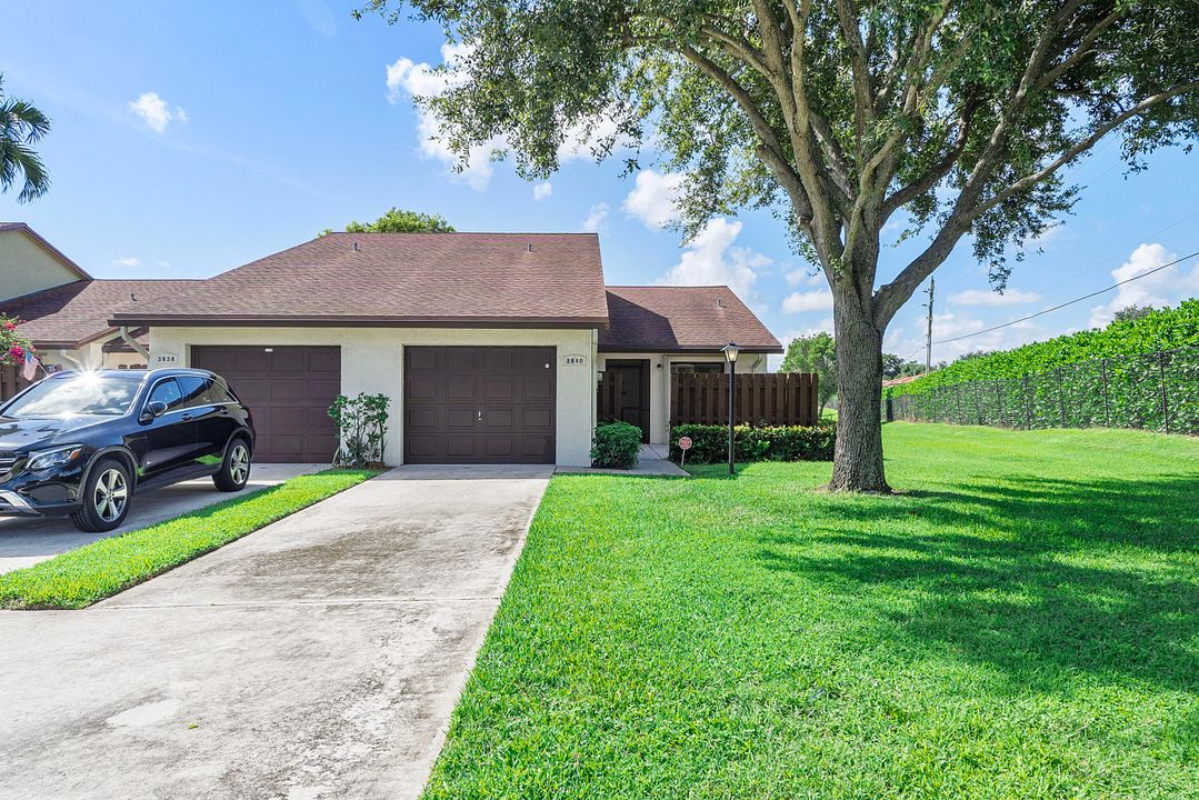 Recently Sold: $289,999 (2 beds, 2 baths, 1316 Square Feet)