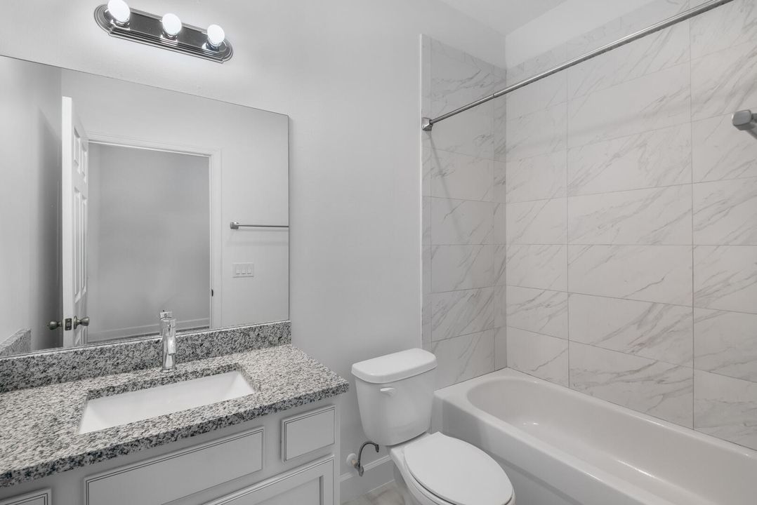 For Sale: $375,000 (3 beds, 2 baths, 1062 Square Feet)