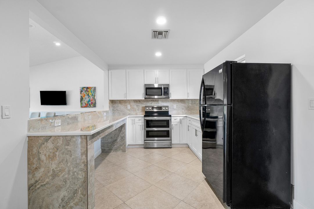 En Venta: $448,500 (3 camas, 2 baños, 1934 Pies cuadrados)