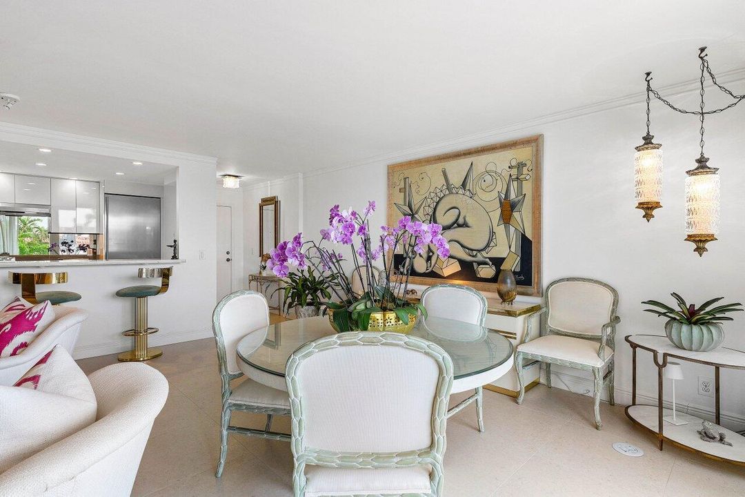 出租: $25,000 (2 贝兹, 2 浴室, 1183 平方英尺)