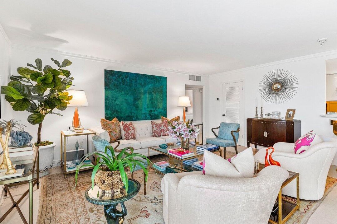 出租: $25,000 (2 贝兹, 2 浴室, 1183 平方英尺)