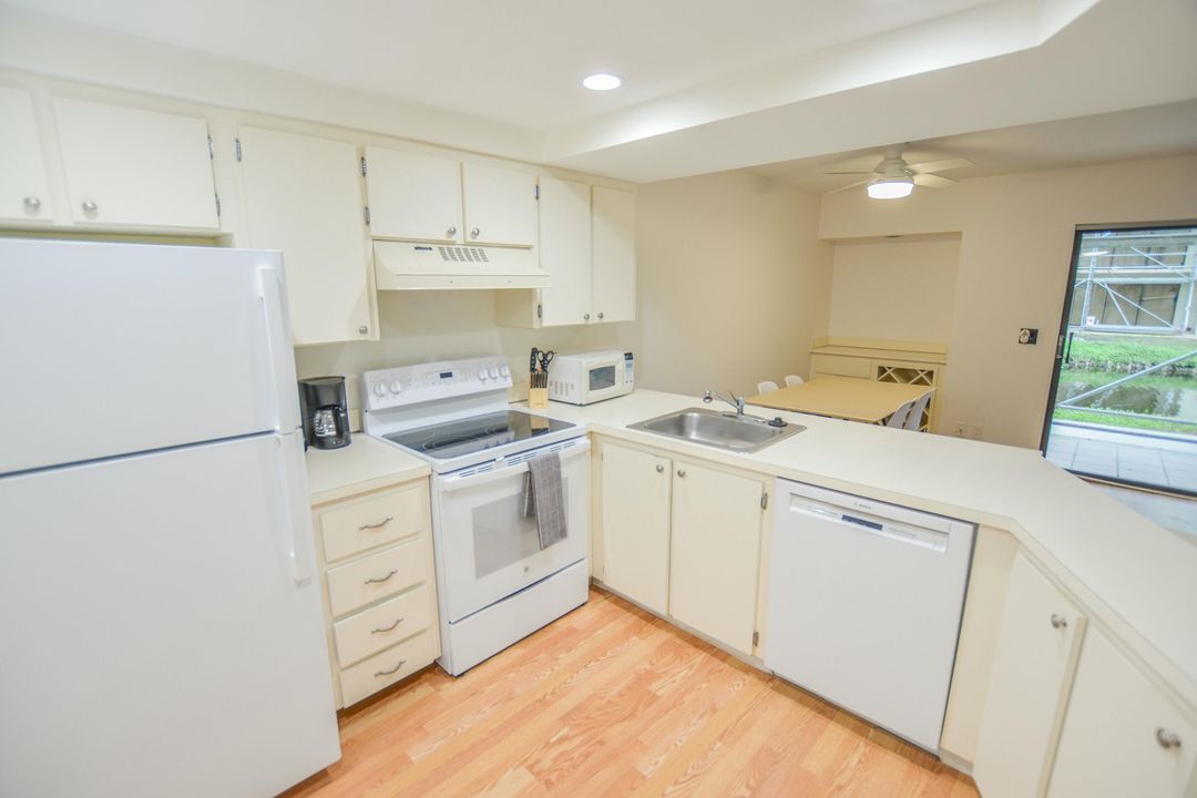 For Rent: $2,200 (1 beds, 1 baths, 860 Square Feet)