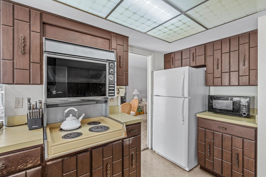 待售: $899,000 (0 贝兹, 0 浴室, 3954 平方英尺)