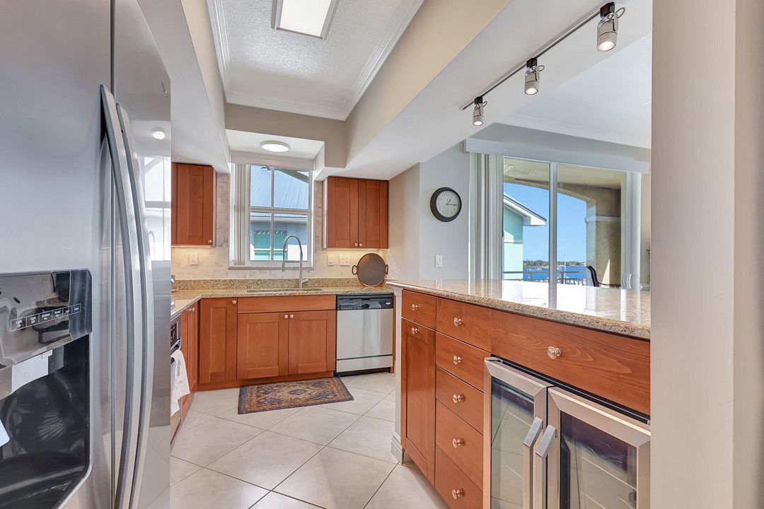 For Rent: $6,500 (3 beds, 2 baths, 1391 Square Feet)