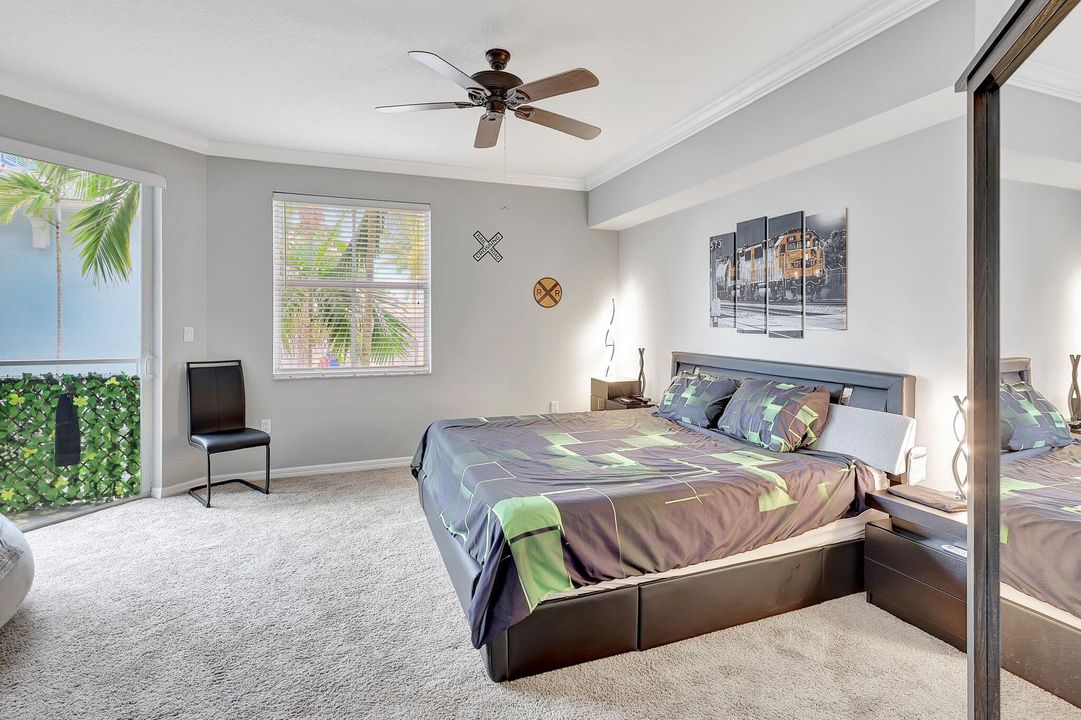 For Rent: $4,750 (2 beds, 2 baths, 1228 Square Feet)