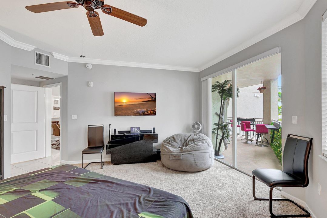 For Rent: $4,750 (2 beds, 2 baths, 1228 Square Feet)