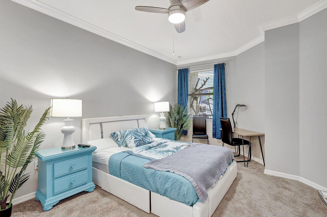 For Rent: $4,750 (2 beds, 2 baths, 1228 Square Feet)