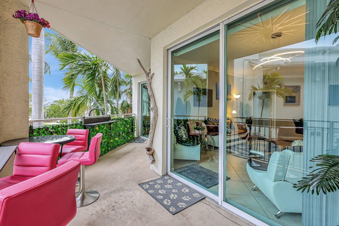 For Rent: $4,750 (2 beds, 2 baths, 1228 Square Feet)