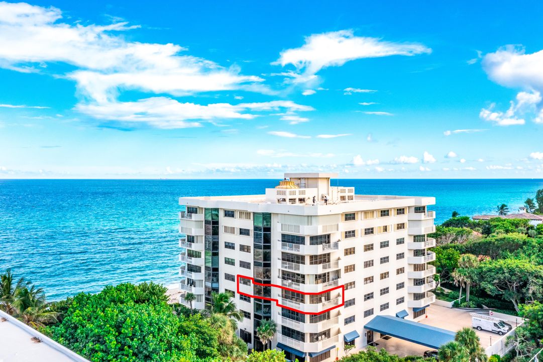 For Sale: $1,399,000 (3 beds, 3 baths, 2650 Square Feet)