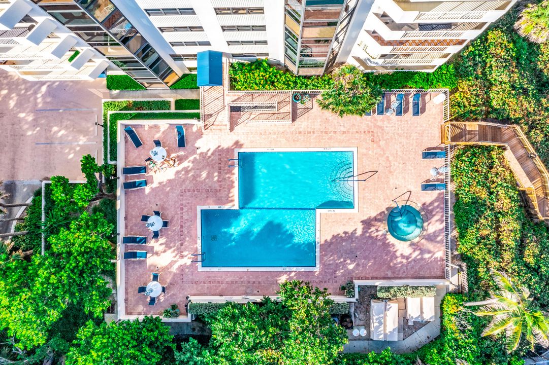 For Sale: $1,399,000 (3 beds, 3 baths, 2650 Square Feet)