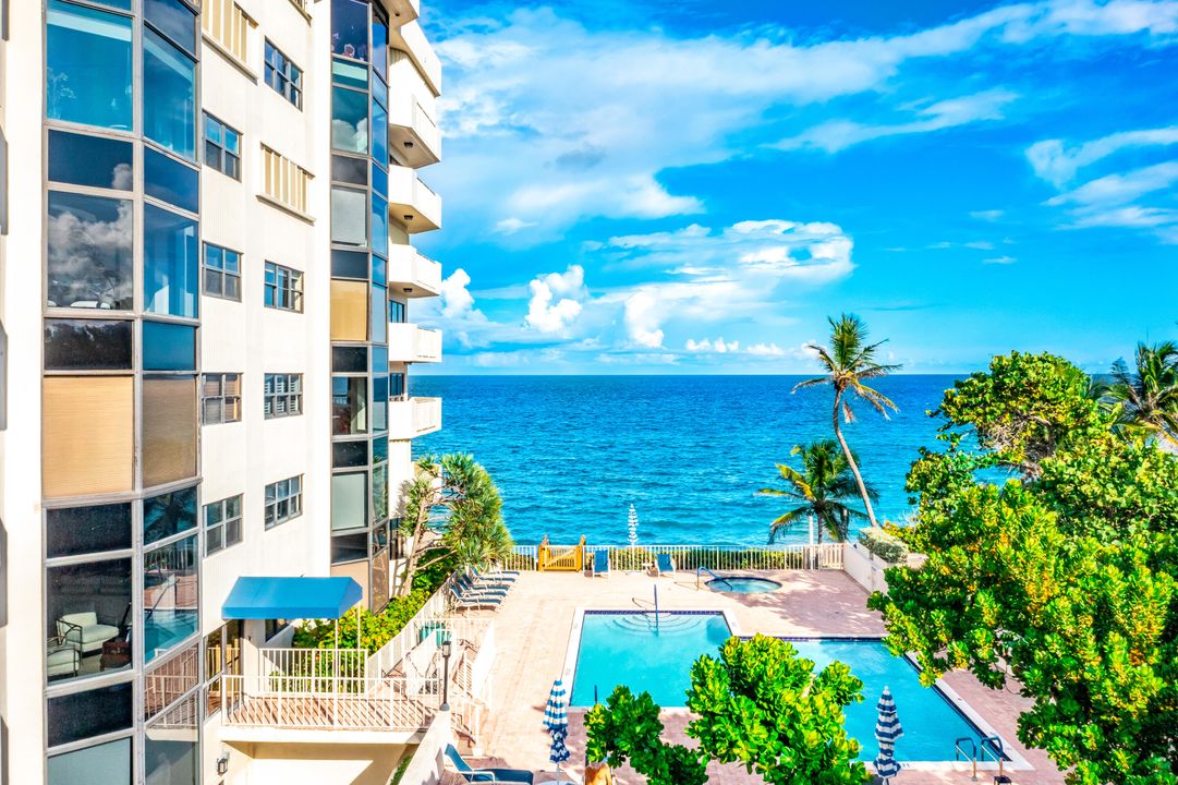 For Sale: $1,399,000 (3 beds, 3 baths, 2650 Square Feet)