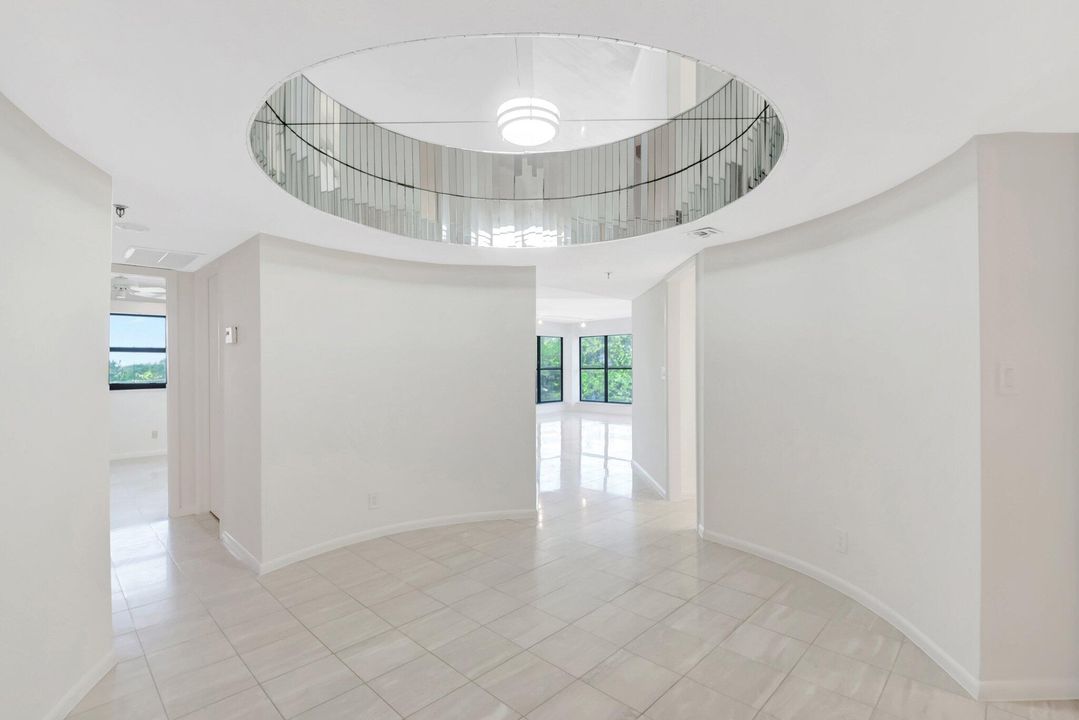 For Sale: $1,399,000 (3 beds, 3 baths, 2650 Square Feet)