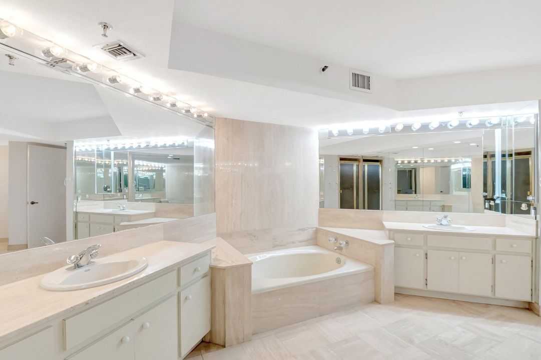 For Sale: $1,399,000 (3 beds, 3 baths, 2650 Square Feet)